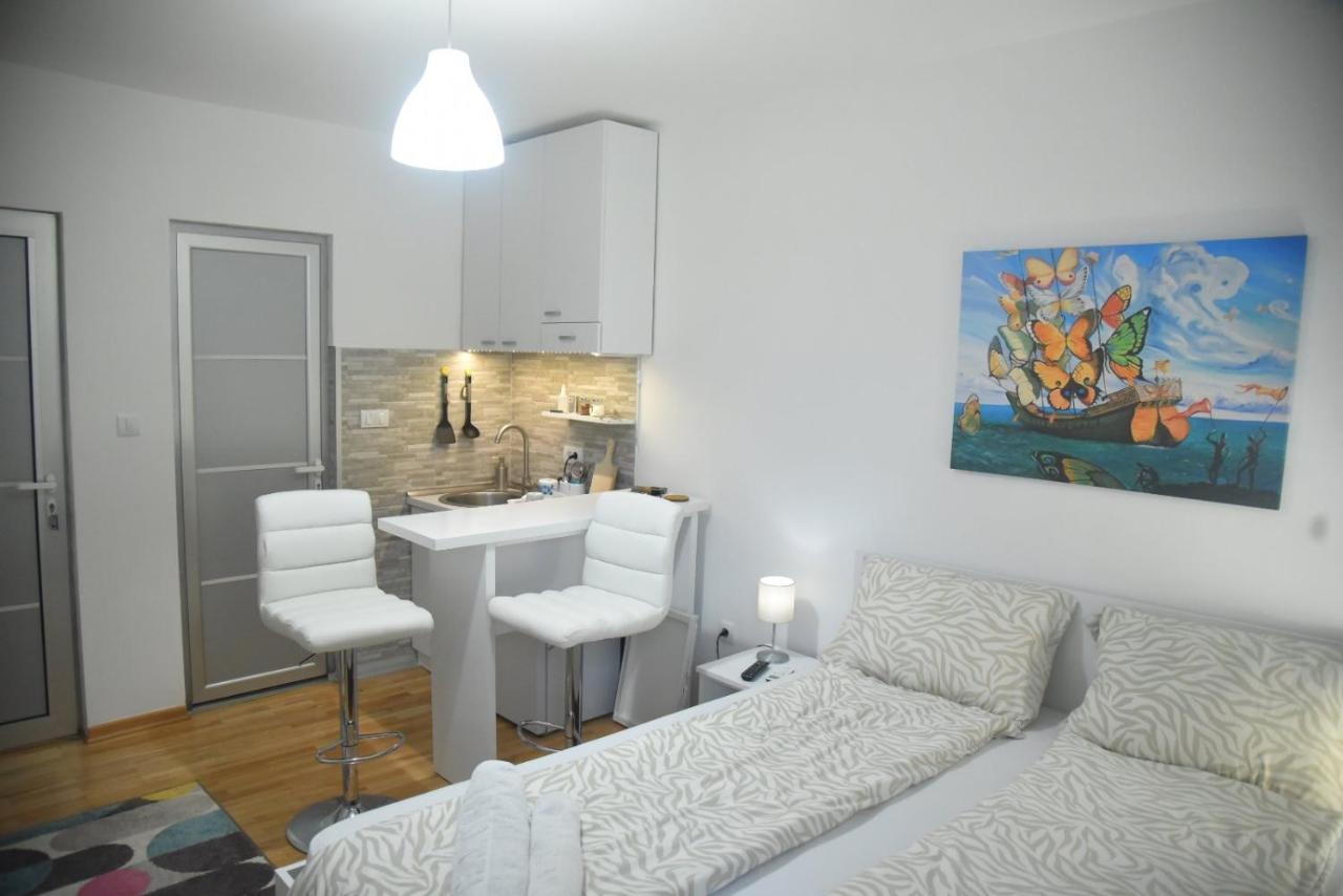 Dekart 2 Apartment Nis Exterior photo